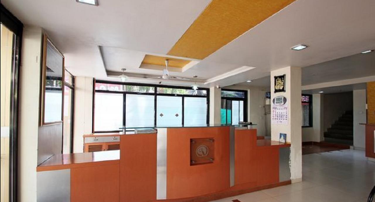 Hotel Vaishali Нашик Екстер'єр фото